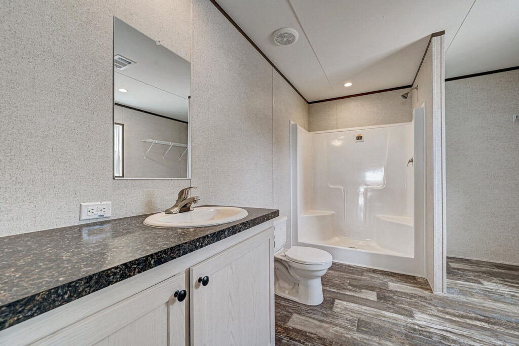 Champion prime 2856 mobile home