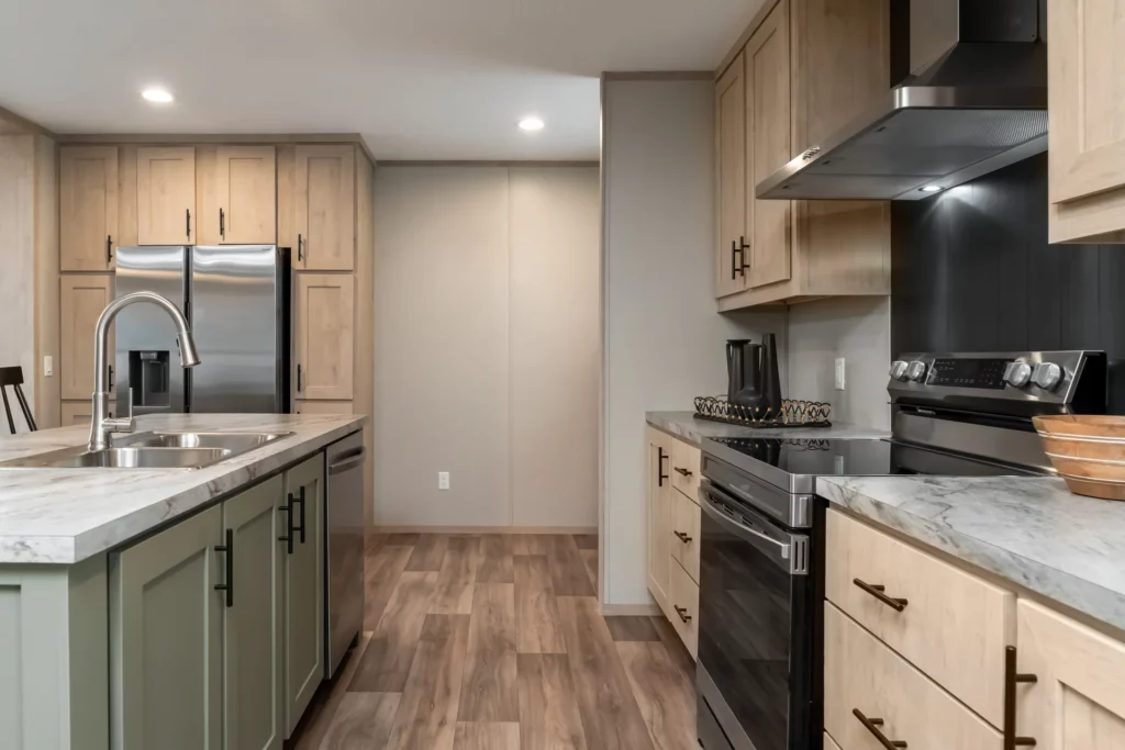 Clayton crockett mobile home