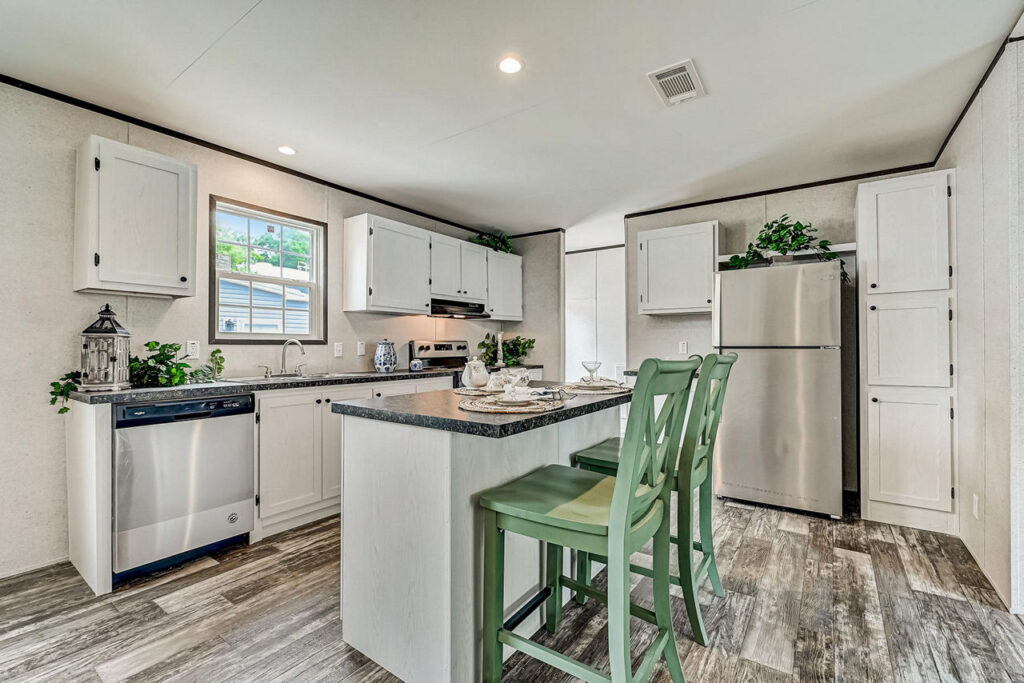 Prime 2856 Champion mobile home