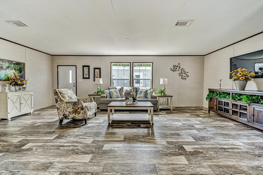 Prime 2856 Champion mobile home