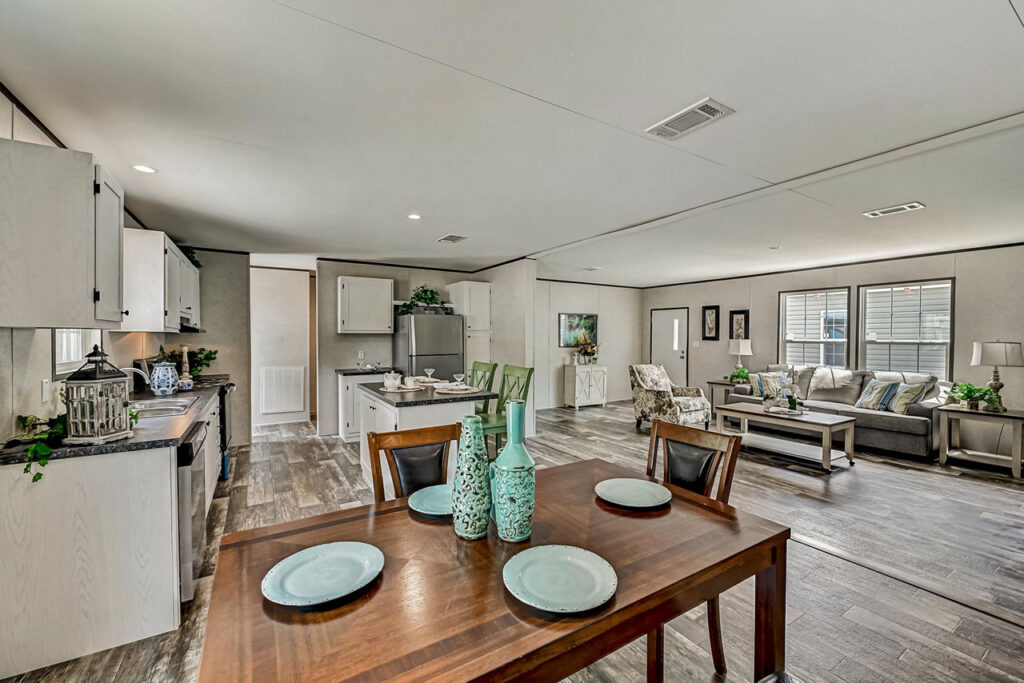 Prime 2856 Champion mobile home